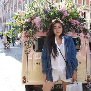 Meet your Posher, Frida